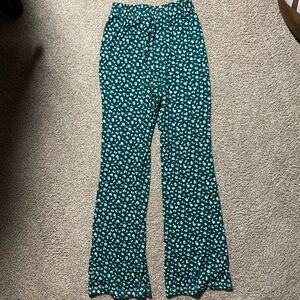green floral leggings
